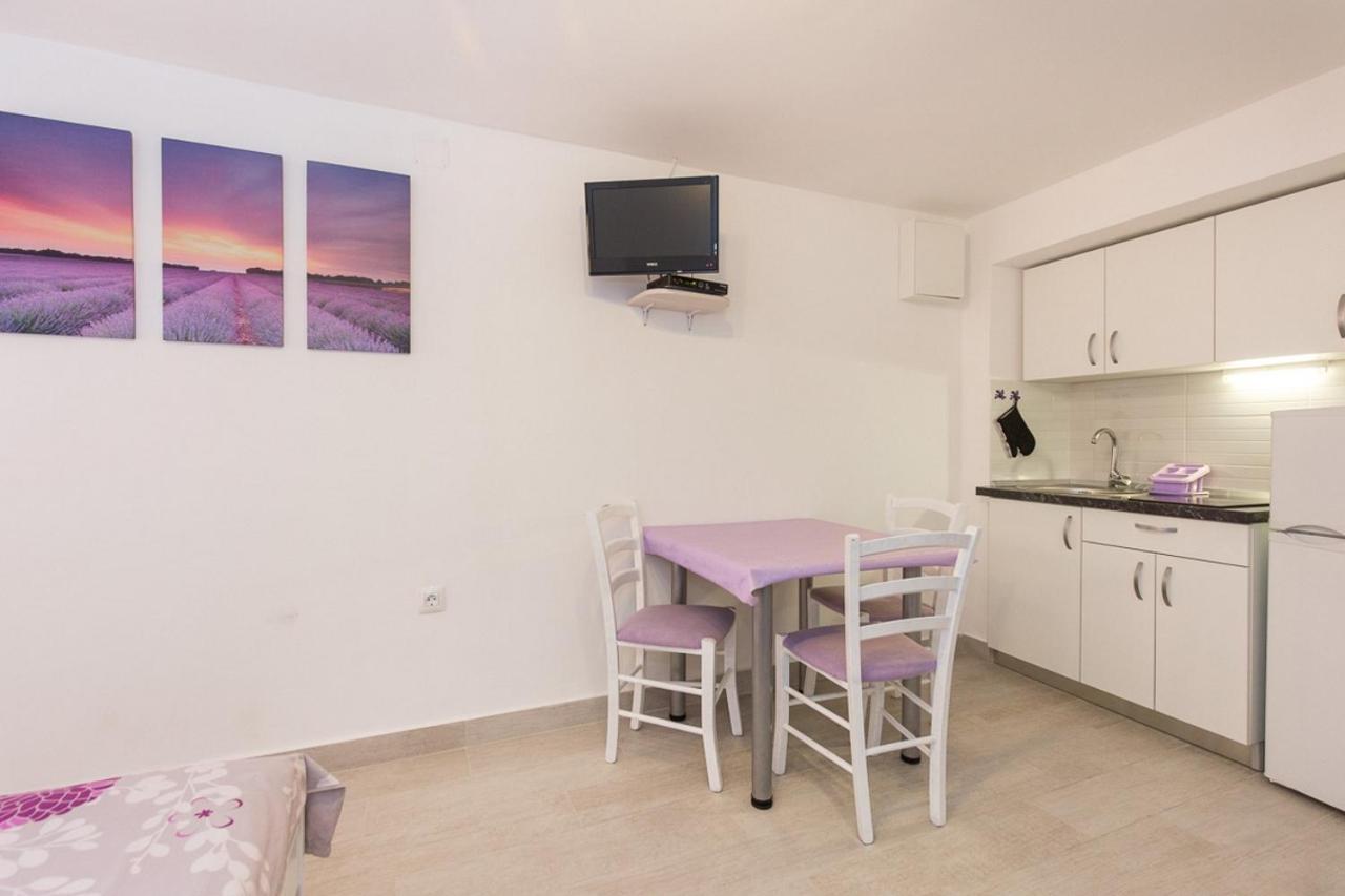 Studio Neva Baška Exteriör bild